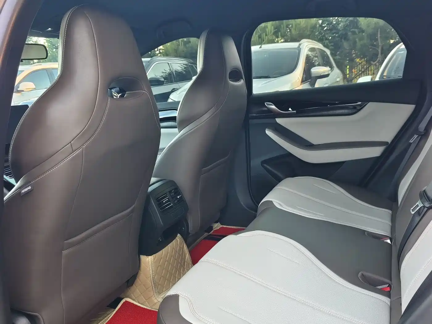 BYD Qin PLUS 2025 DM-i Smart Drive 55KM Leader фото 6