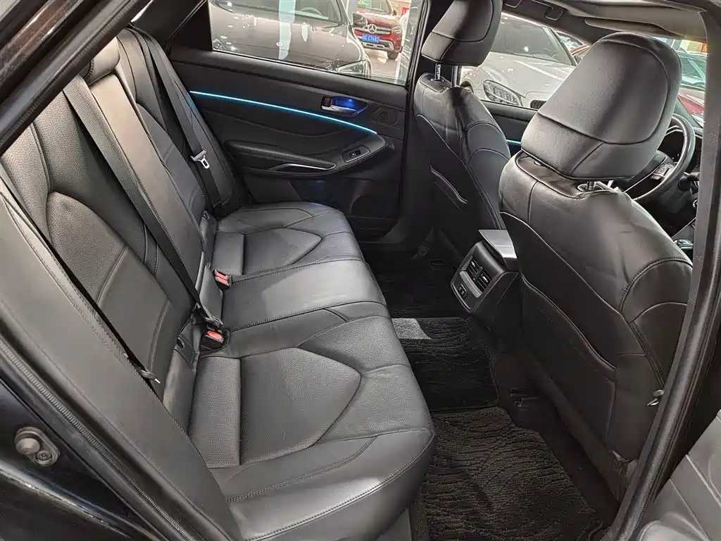 Toyota Avalon 2021 2.5L Luxury Edition фото 11
