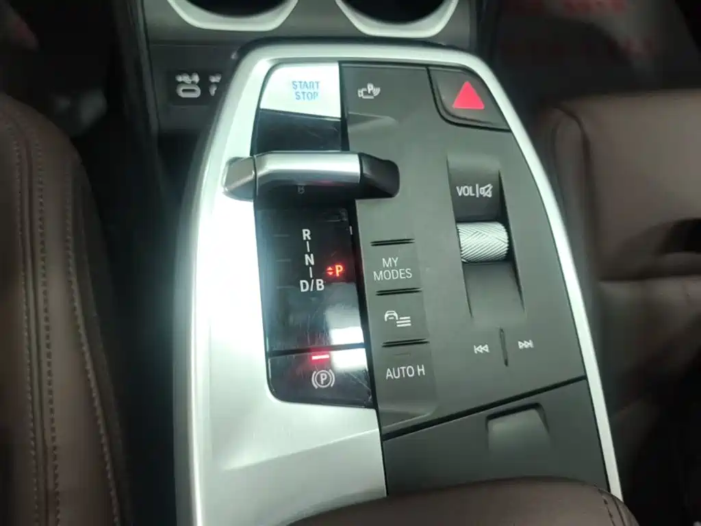 BMW iX1 2023 eDrive25L M Sport Package фото 14