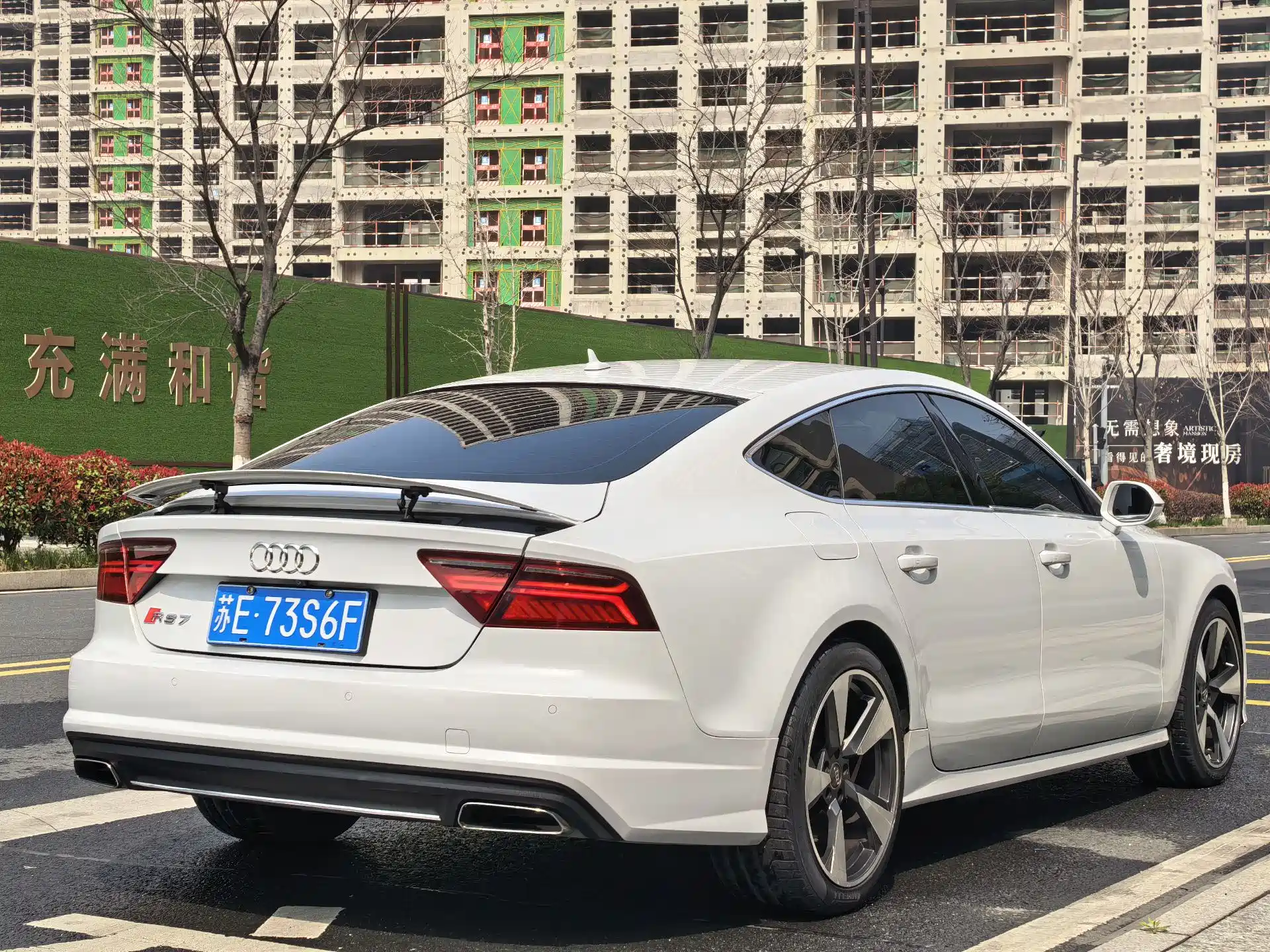 Фото 15 - Audi A7