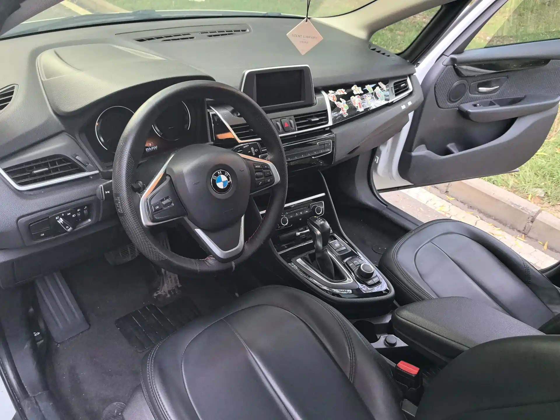Фото 4 - BMW 2 Series Touring