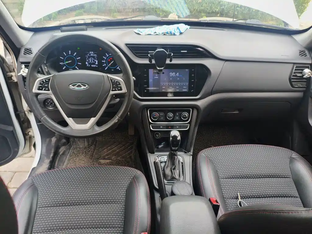 Chery Tiggo 3 2016 2016 1.6L CVT Smart Edition