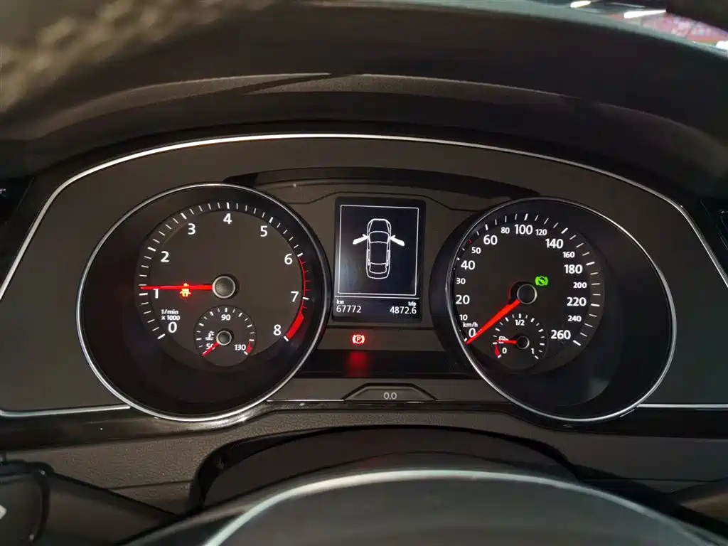 Volkswagen Magotan 2018 330TSI DSG Leading фото 8