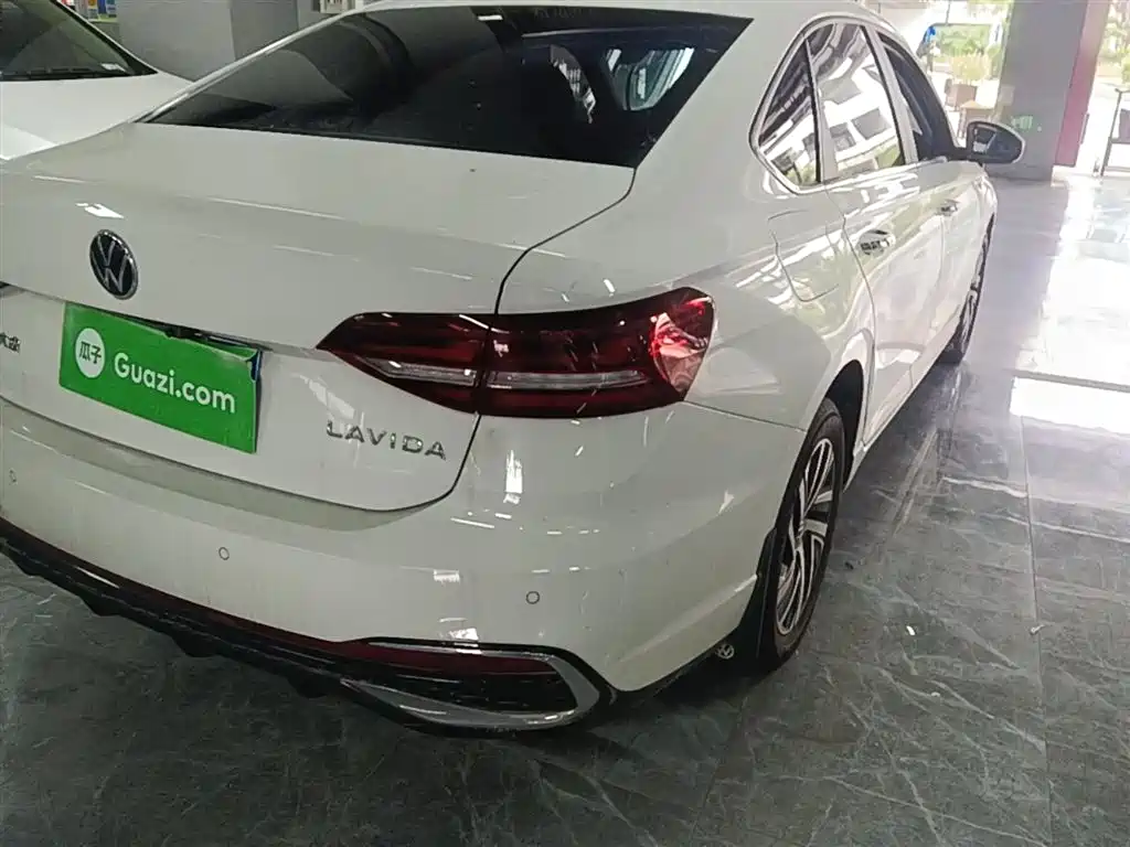 Volkswagen Lavida 2024 Model 1.5L Automatic Starlight 5 Million Edition фото 8