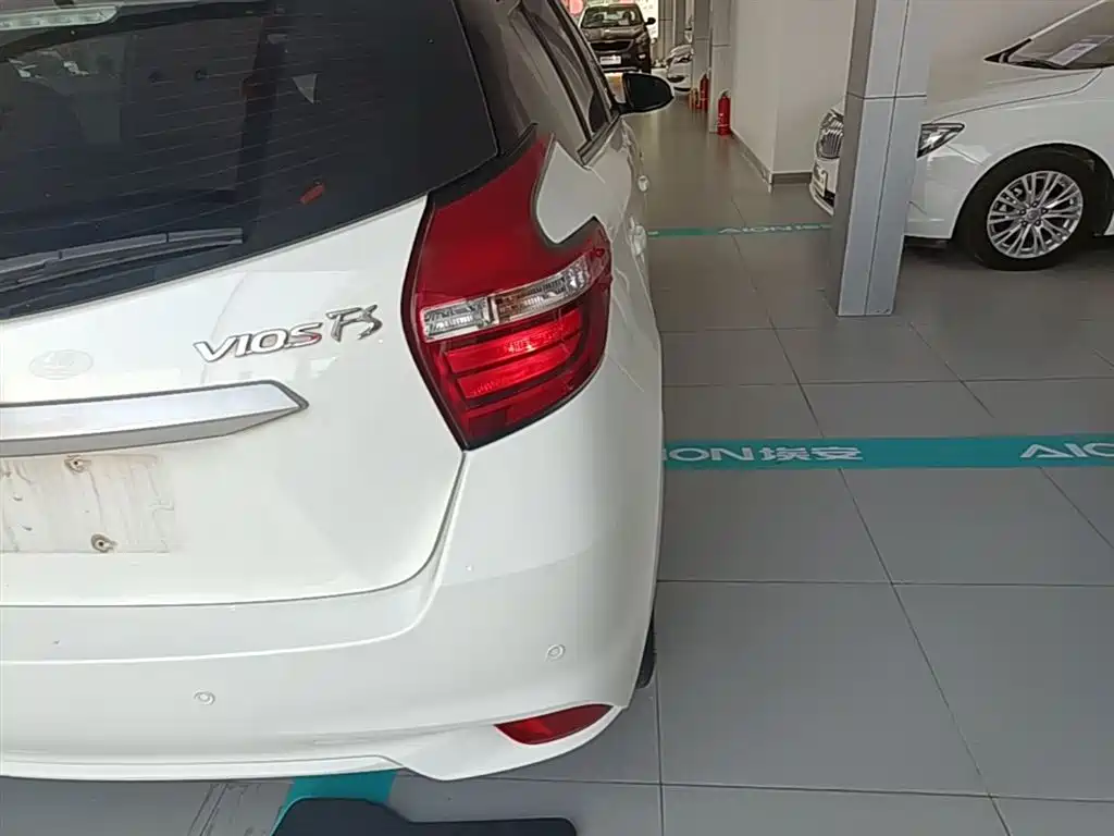 Toyota Vios FS 2019 1.5L CVT Fengchi Edition фото 8