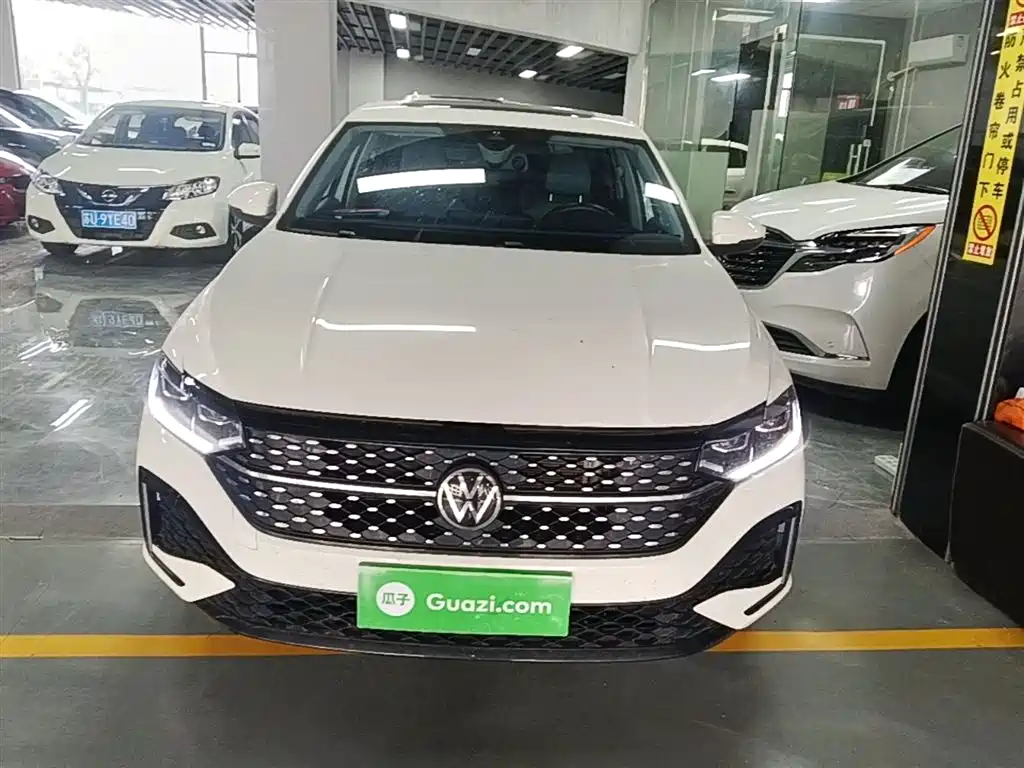 Volkswagen Lavida 2024 Model 1.5L Automatic Starlight 5 Million Edition фото 3