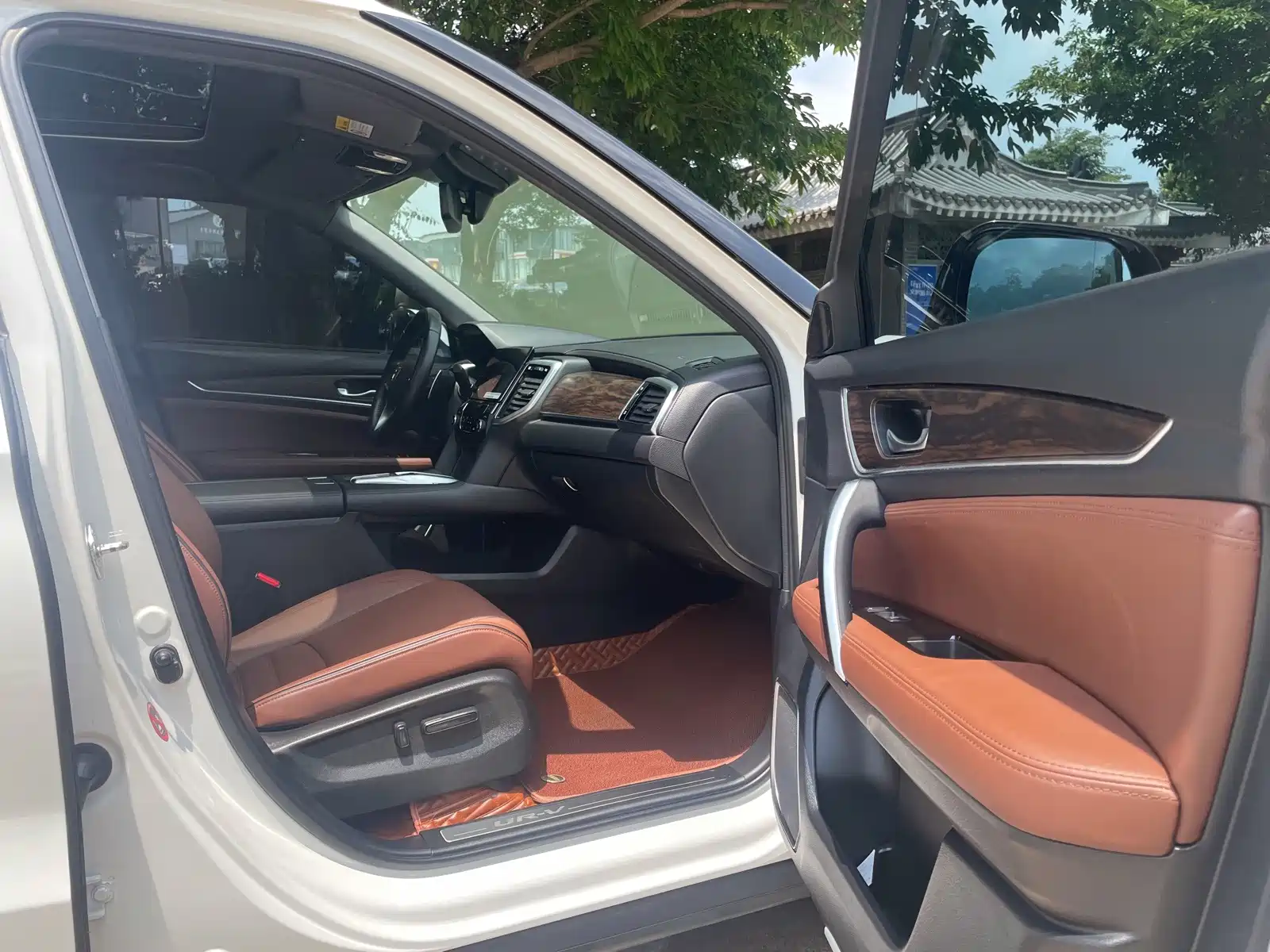 Фото 20 - Honda UR-V