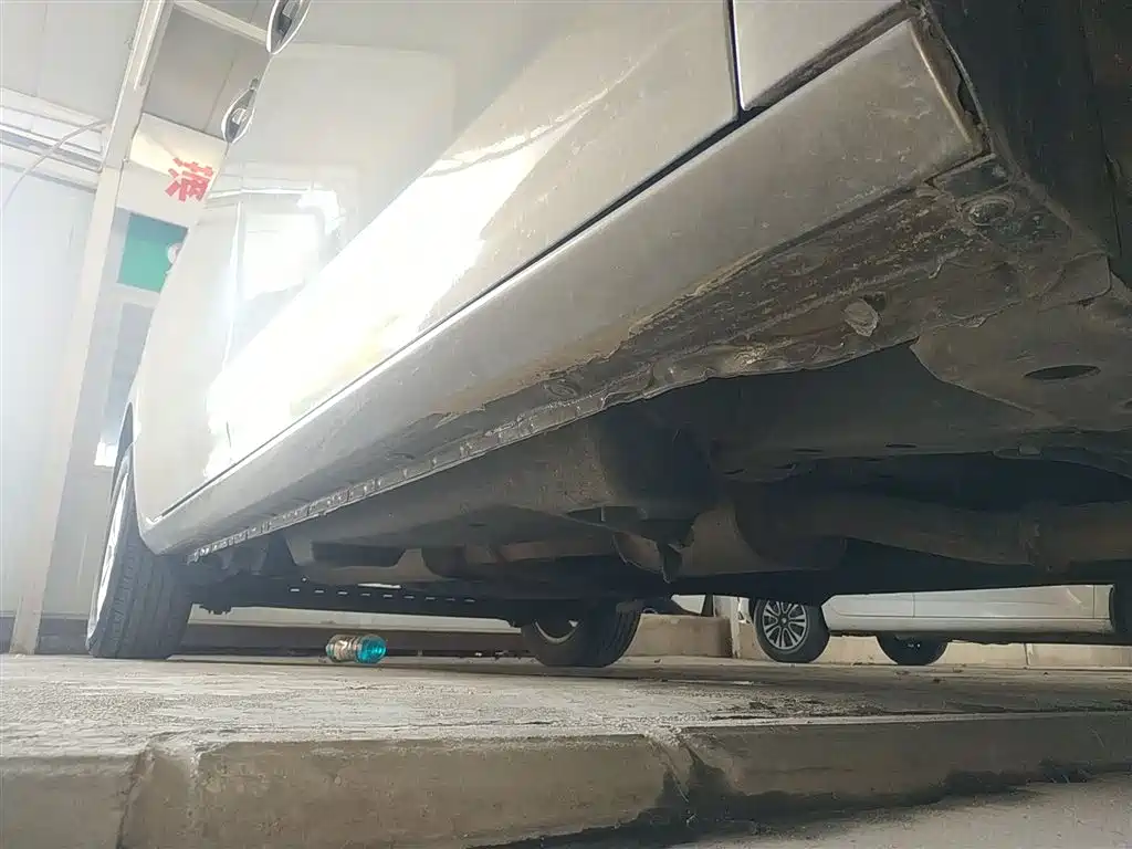Buick GL8 2018 28T Comfort China VI фото 20
