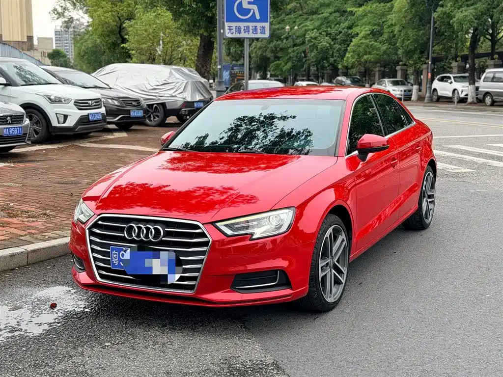 Audi A3 2020 Limousine 35 TFSI Progressive Type China VI
