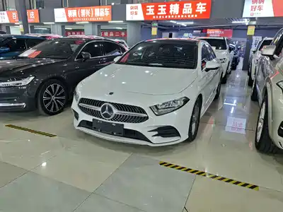 Mercedes-Benz A