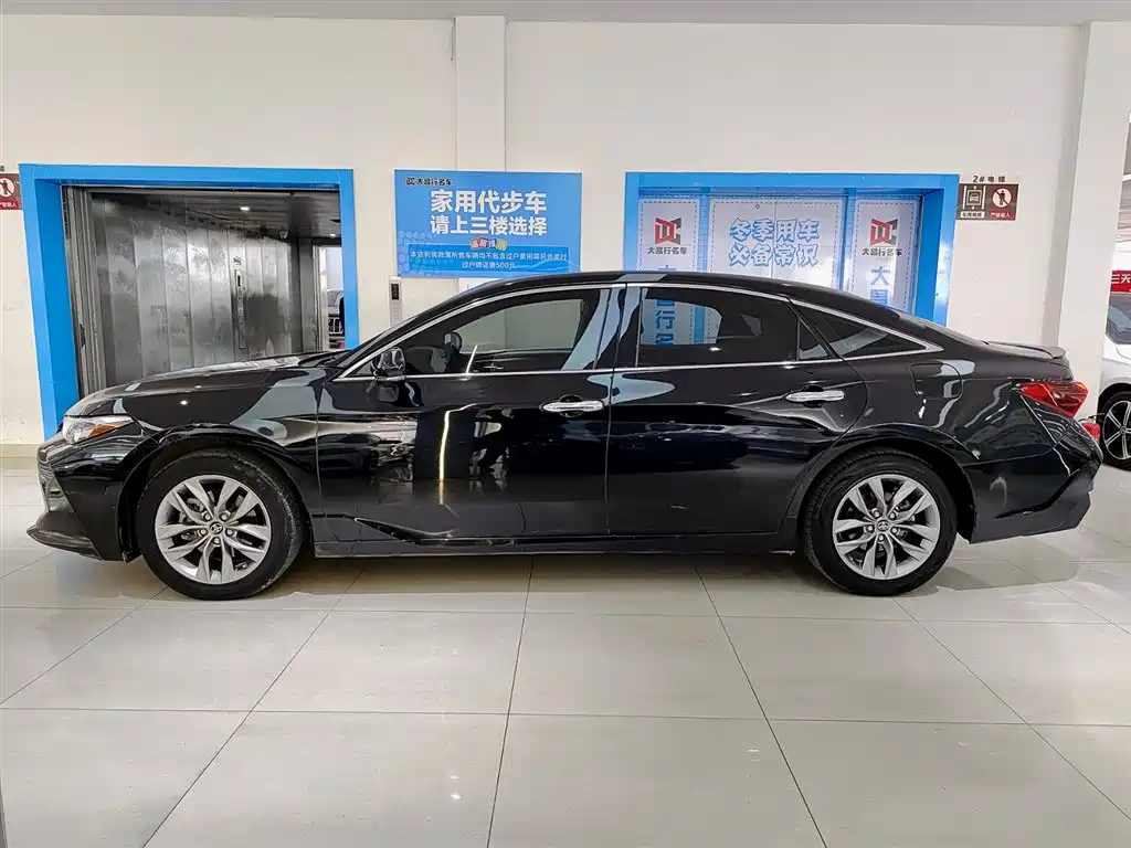Toyota Avalon 2021 2.5L Luxury Edition фото 3