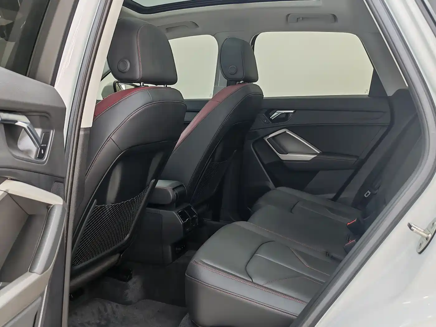 Audi Q3 2023 35 TFSI Fashion Elegance (1.4T) фото 9