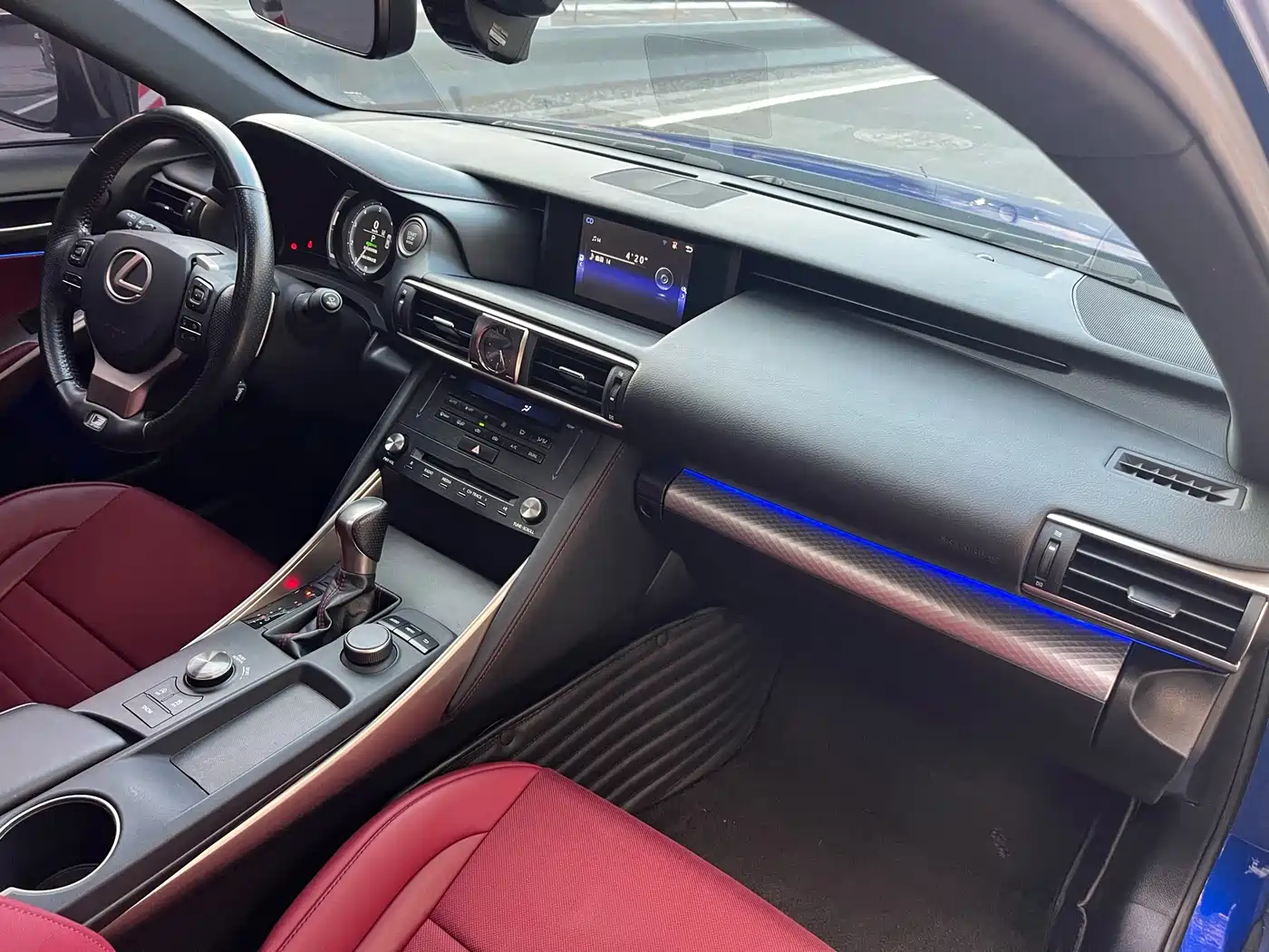 Lexus IS 2017 300 F SPORT фото 21