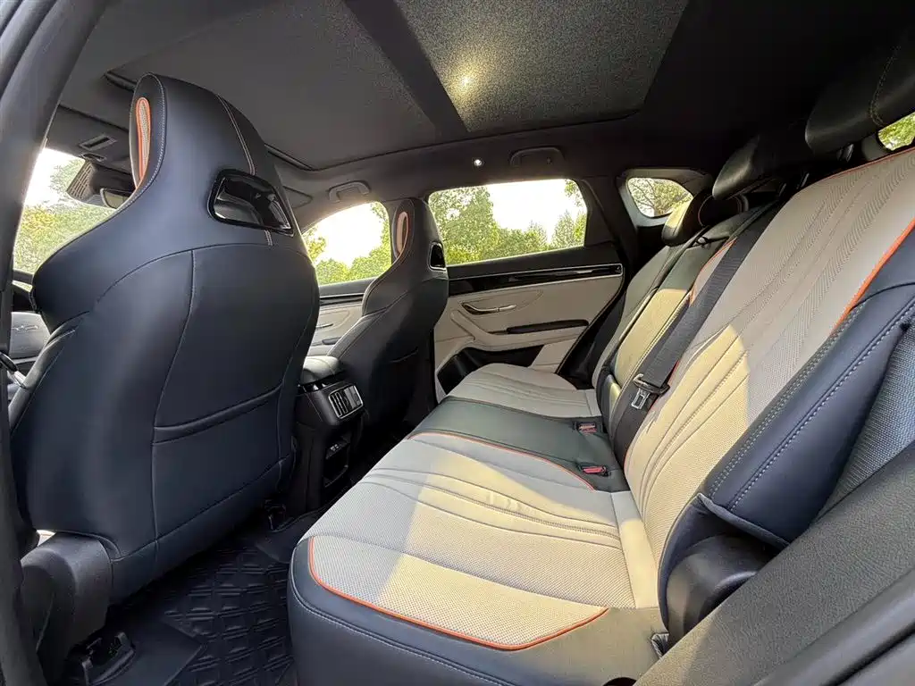 BYD Song PLUS PHEV 2024 Glory Edition EV 520km Flagship фото 6