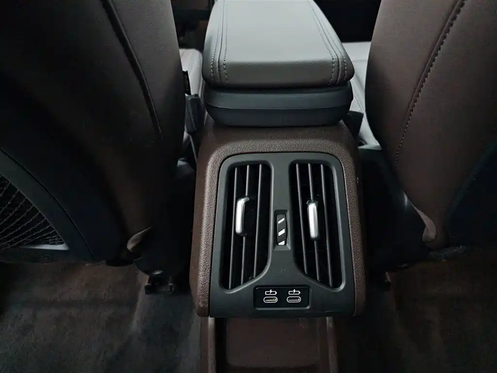 BMW X1 2024 sDrive25Li M Sport Package фото 14
