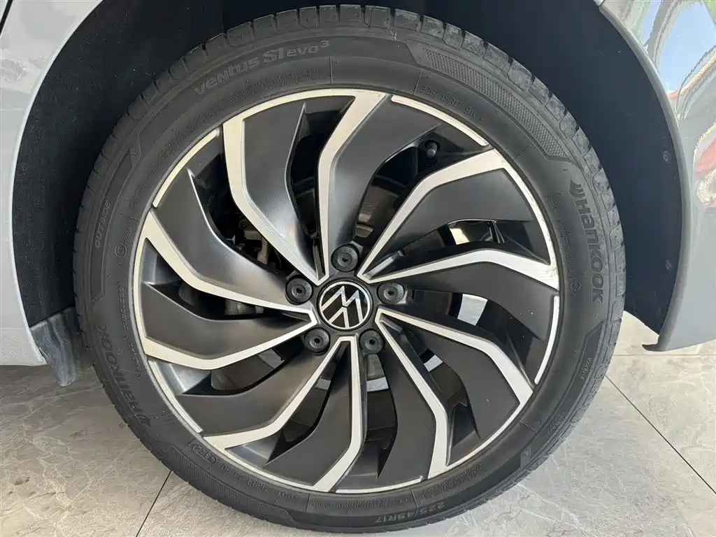 Volkswagen Golf 2023 280TSI DSG Pro фото 15