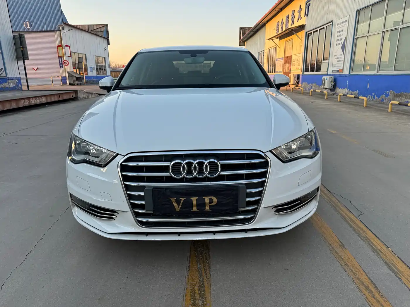 Audi A3 2016 Limousine 35 TFSI Progressive фото 3