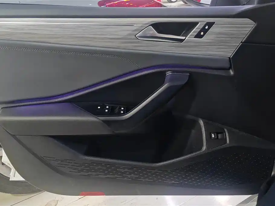 Volkswagen Sagitar 2023 300TSI DSG Excellence Edition фото 7