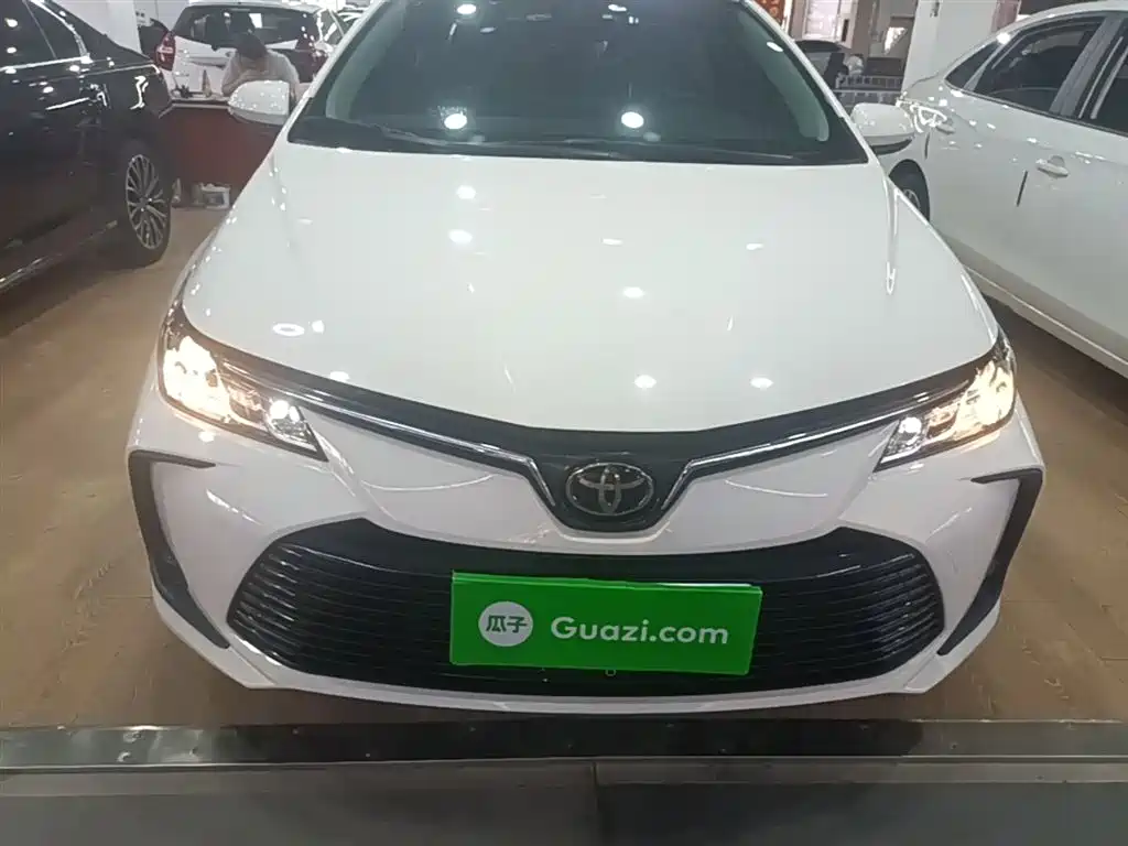 Toyota Corolla 2021 1.2T S-CVT Elite PLUS Edition фото 3