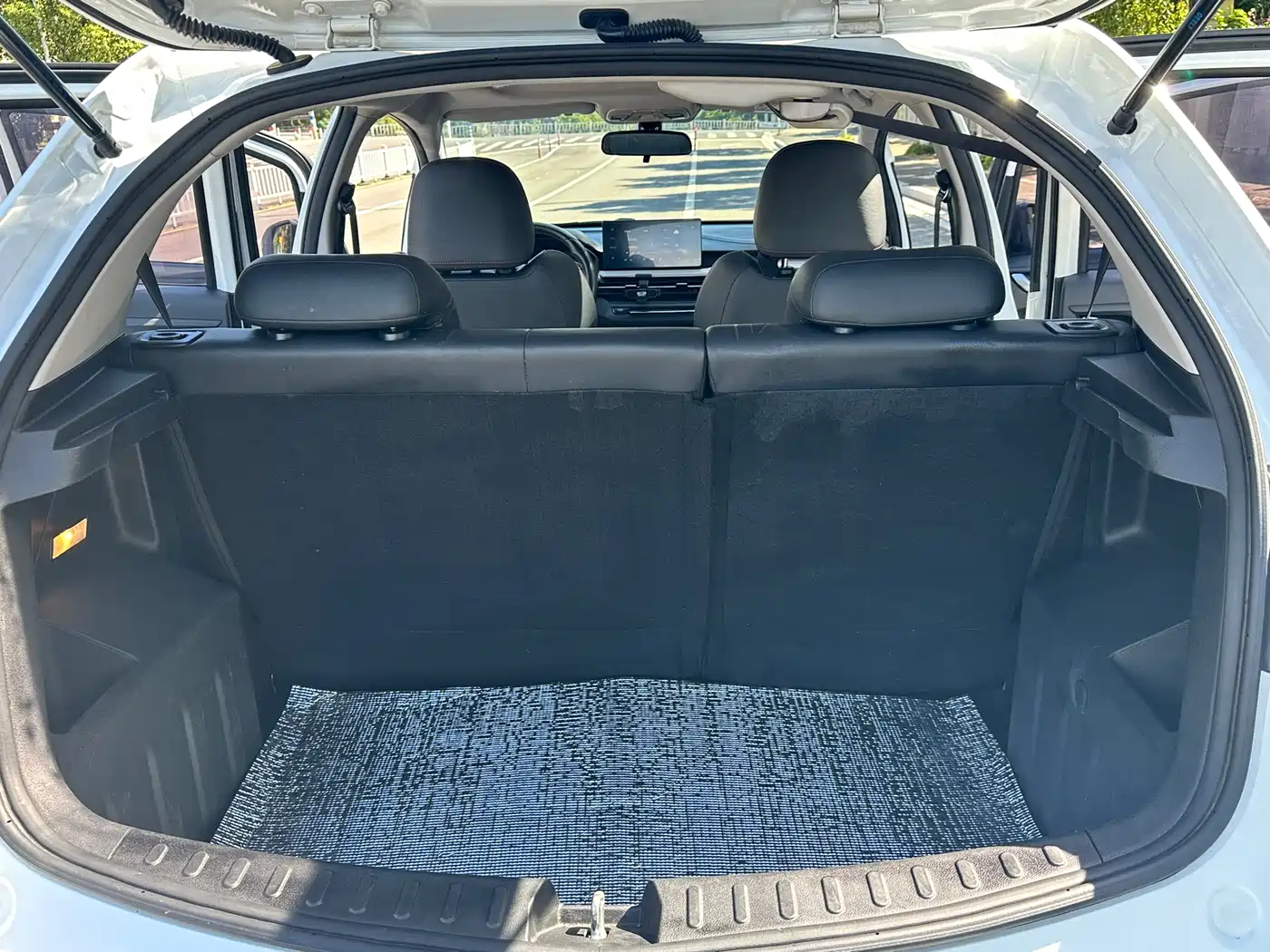 GEELY AUTOMOBILE VISION X3