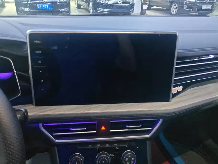 Volkswagen Sagitar 2023 300TSI DSG Excellence Edition фото 13