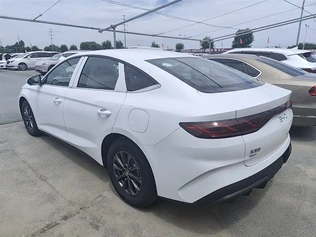 BYD Qin L 2026 DM-i 128KM Progressive фото 5