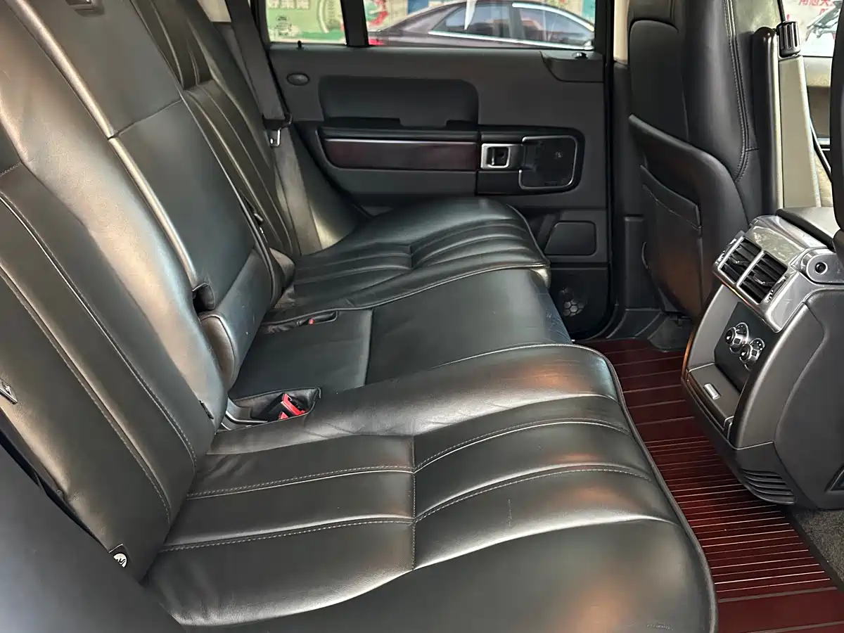 Land Rover Range Rover 2011 5.0 NA V8 HSE фото 13