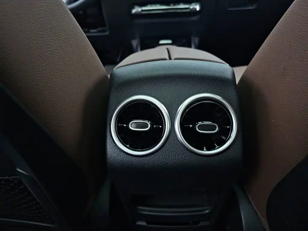 Mercedes-Benz GLB 2024 GLB 220 Dynamic фото 14