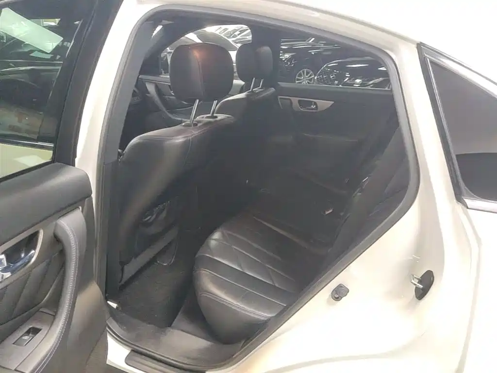 Infiniti QX70 2018 2015 Model 3.7L Shadow Edition