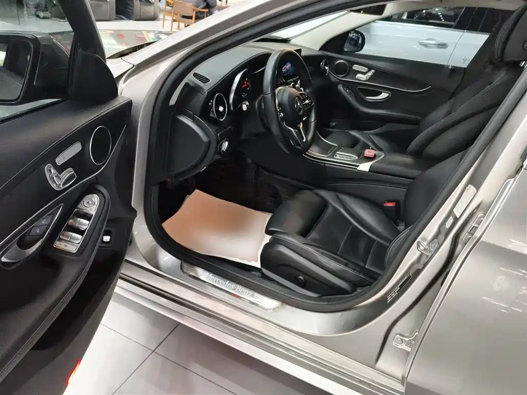 Mercedes-Benz C-Class 2019 C 260 L Sport фото 12