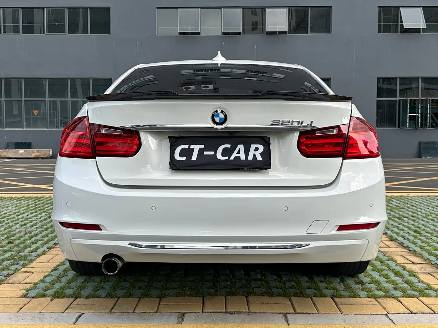 Фото 8 - BMW 3 Series