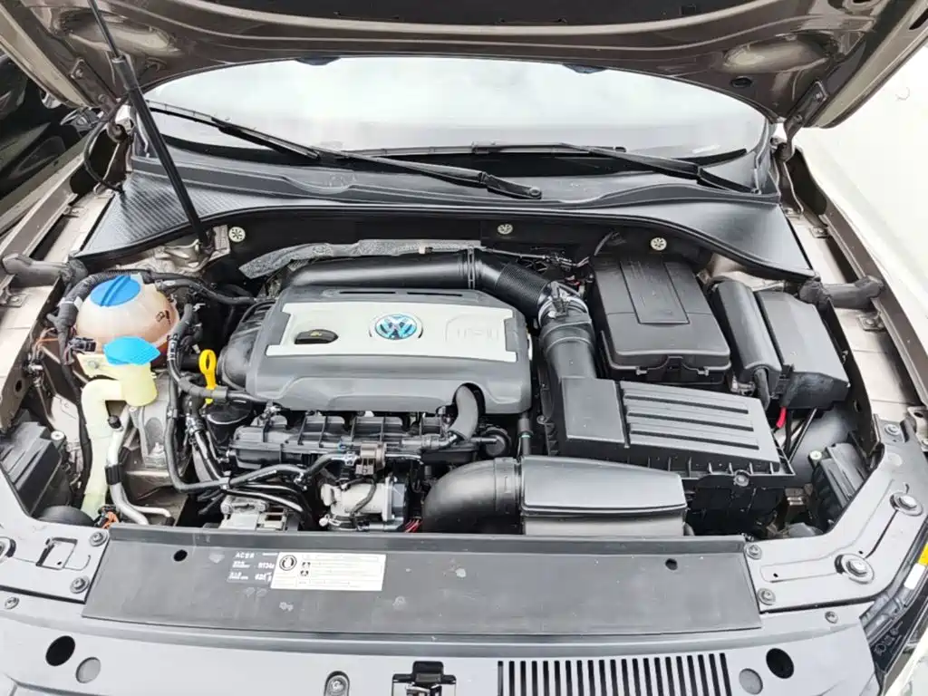 Photo 20 - Volkswagen Passat