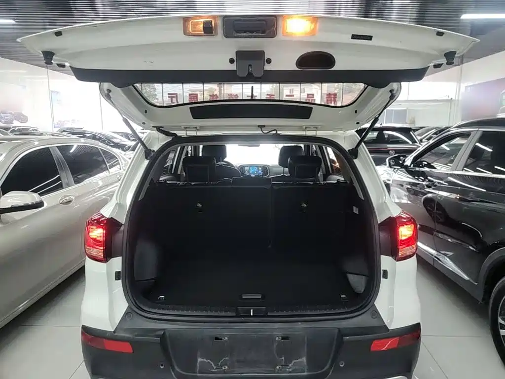 Kia KX3 Smart Run 2015 2015 1.6T Automatic 2WD DLX