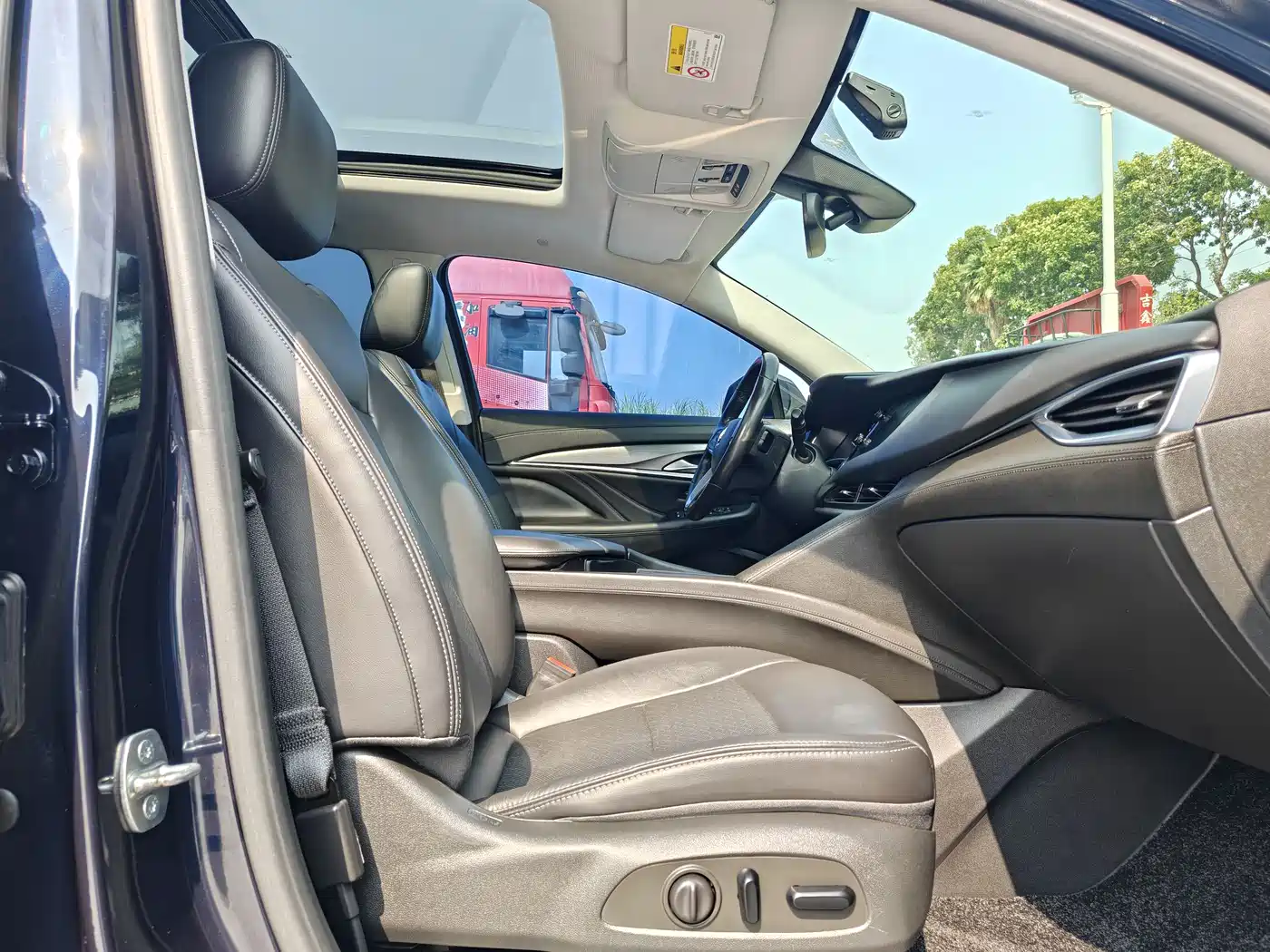 Buick Enclave 2020 28T 2WD Premium Model фото 26
