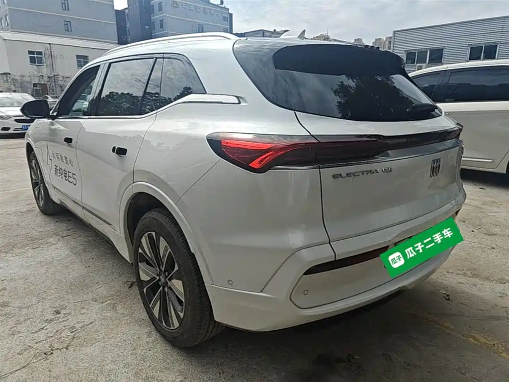 Buick E5 2025 Model 620KM Premium Edition фото 5