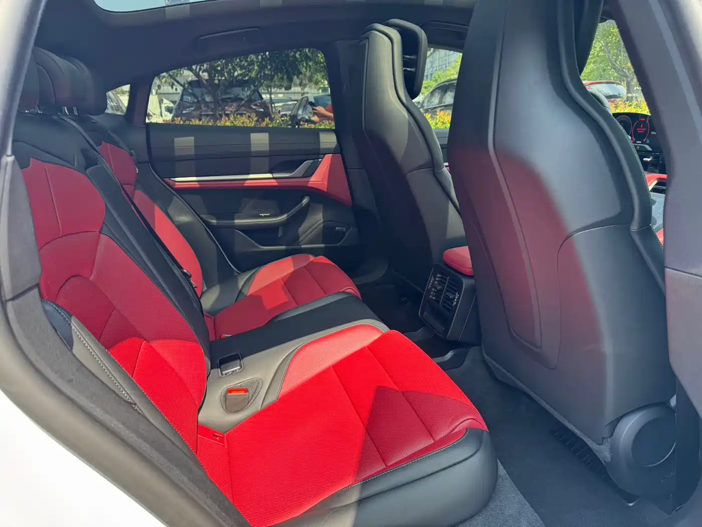 Porsche Taycan, миниатюра 8