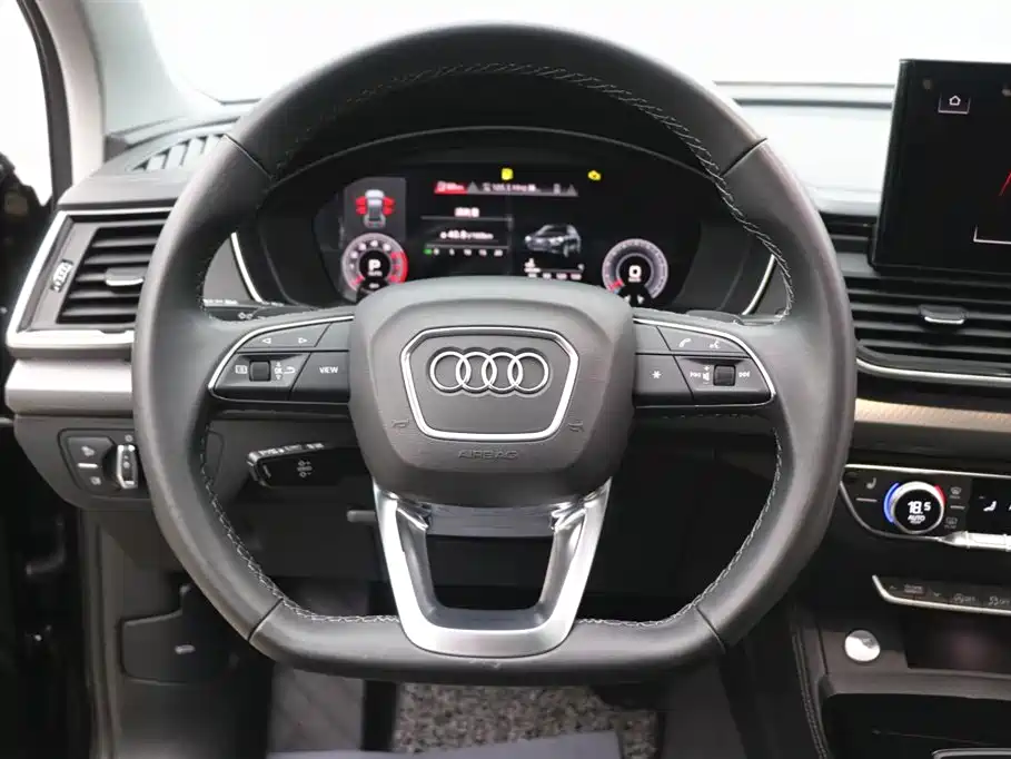 Audi Q5L 2022 Facelift 40T Luxury Dynamic фото 15
