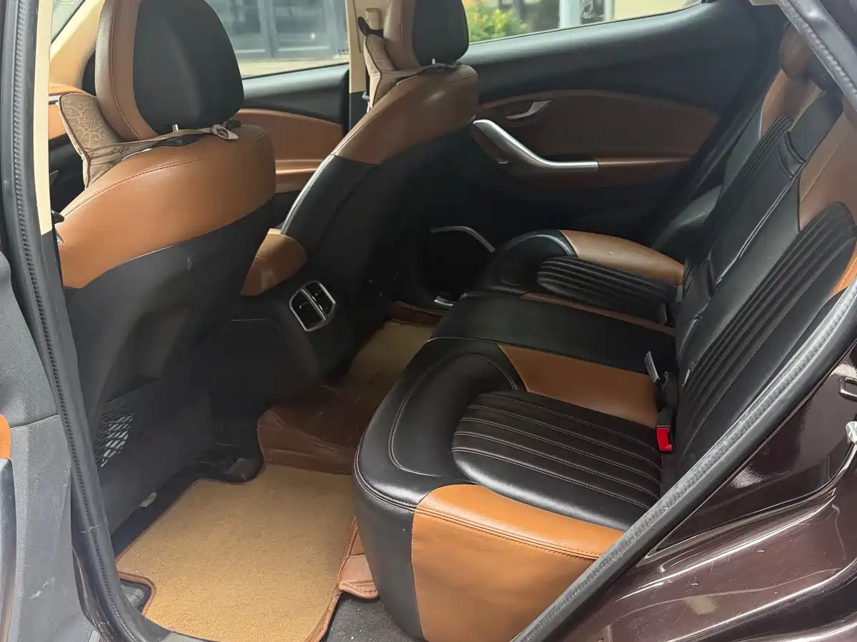 Soueast DX7 2016 2015 1.5T Manual Luxury