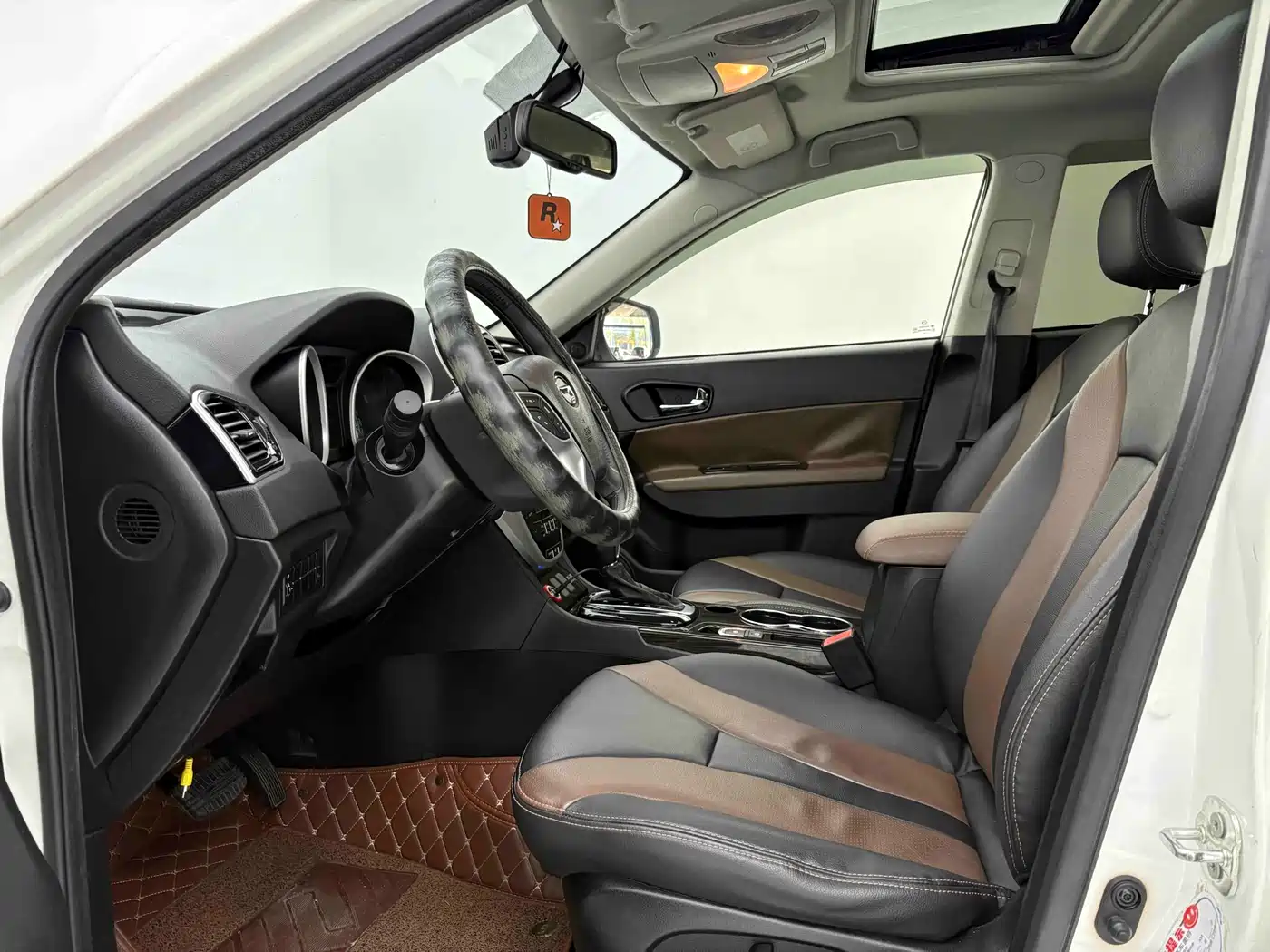 GAC Trumpchi Trumpchi GS5 Super 2016 1.8T Auto 2WD Anniversary Edition фото 4