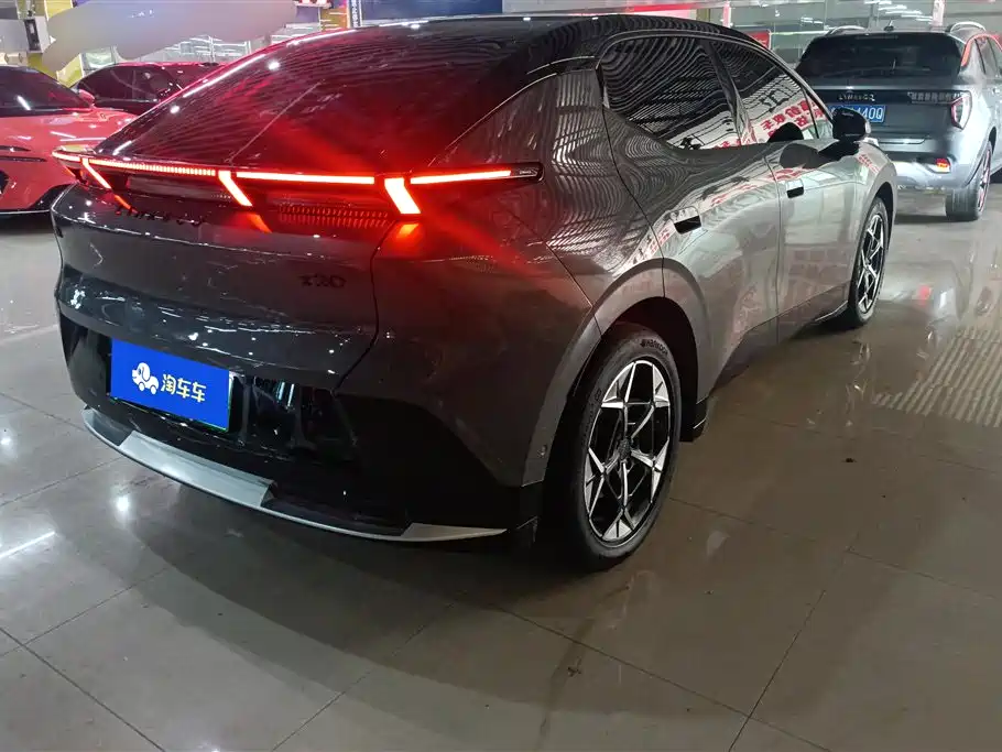 Lynk & Co Z20 2025 530km RWD Pro фото 3