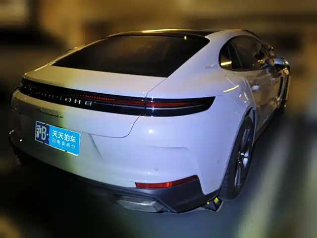 Porsche Panamera 2024 Panamera 4 Executive Long Wheelbase 2.9T — фото 2