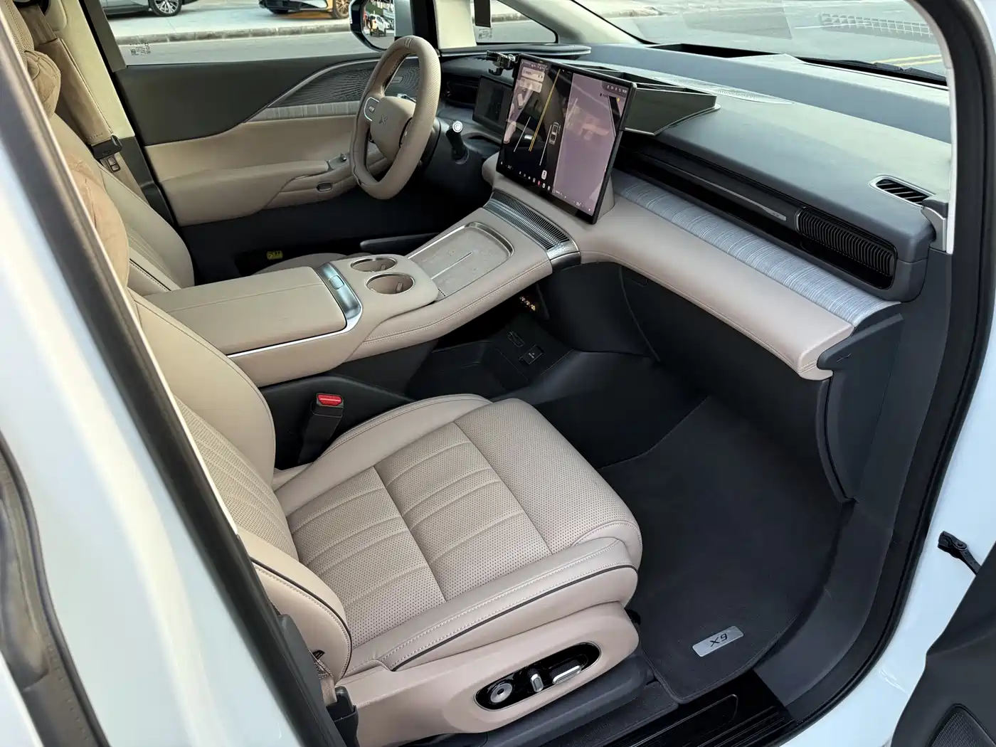 XPeng X9 2026 2025 Extended Range Edition