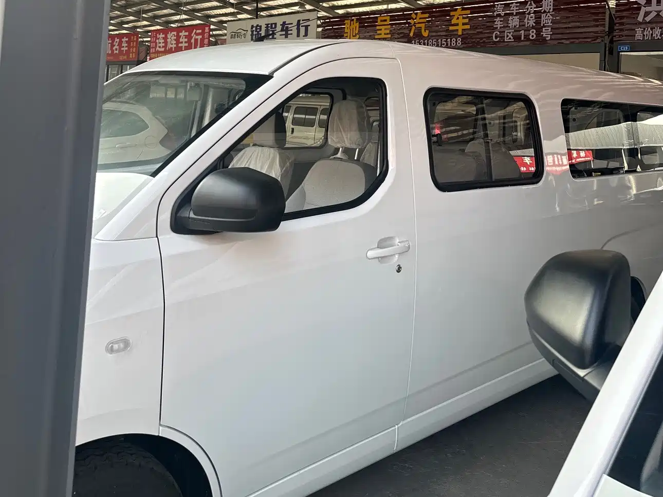 Wuling Motors Wuling Yangguang 2026 2025 400km Bus Comfort Edition