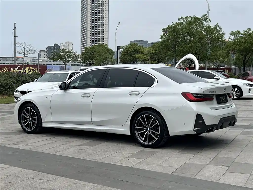 BMW 3 Series 2023 325Li M Sport Package фото 6