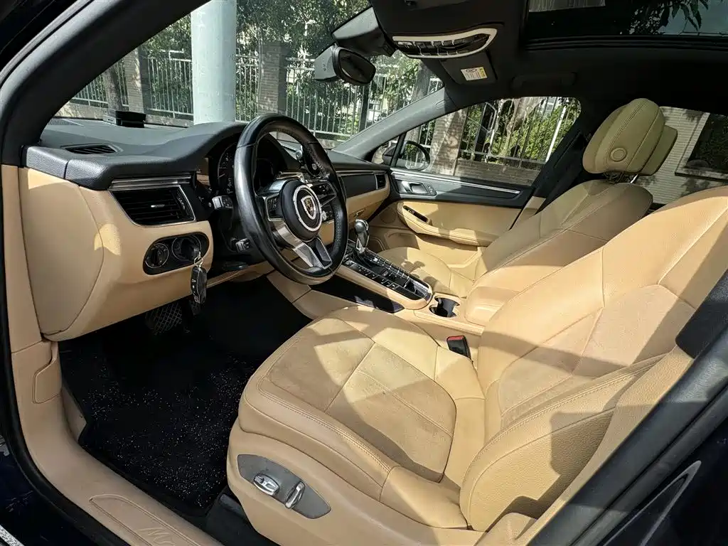Porsche Macan 2017 Macan 2.0T фото 2