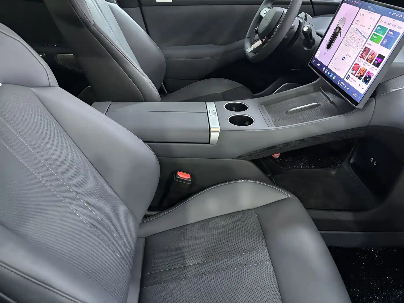 Xiaomi Auto Xiaomi YU7 2025 Extended Range AWD Pro фото 9