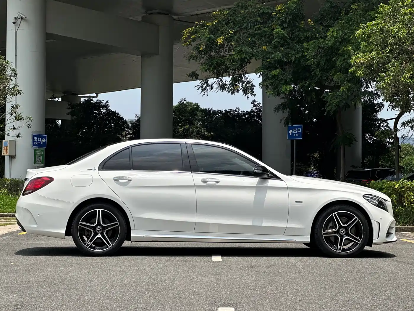 Mercedes-Benz C-Class 2021 C 260 L Sport Starry Exclusive Edition фото 4
