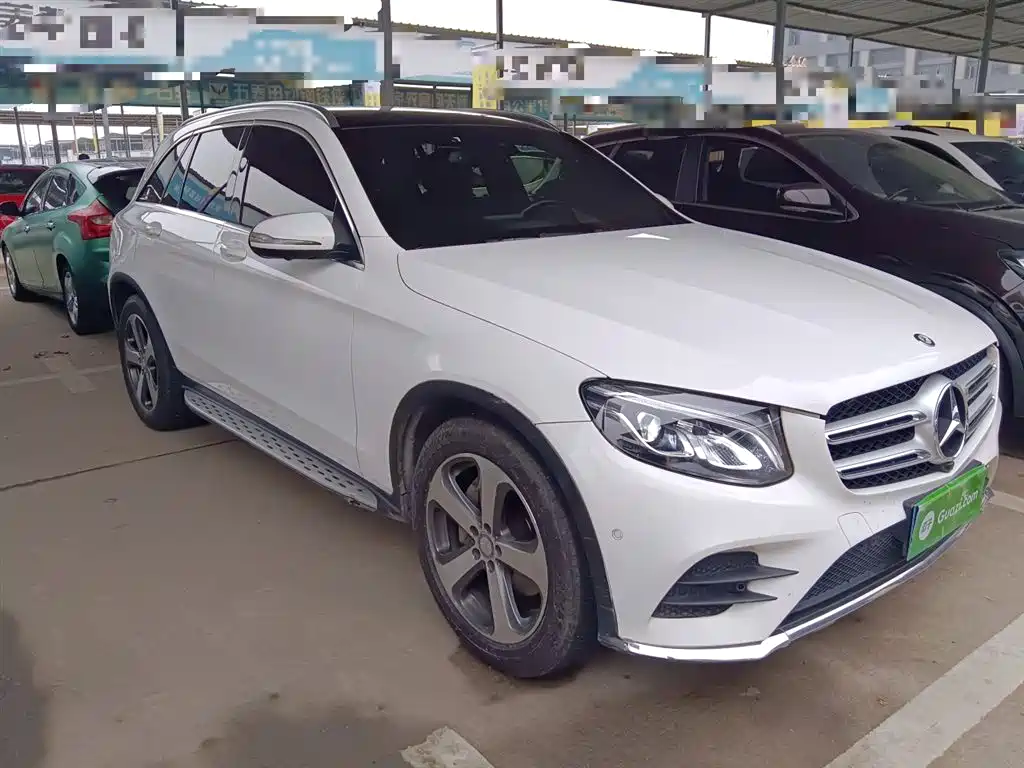 Mercedes-Benz GLC 2017 GLC 260 4MATIC Luxury фото 4