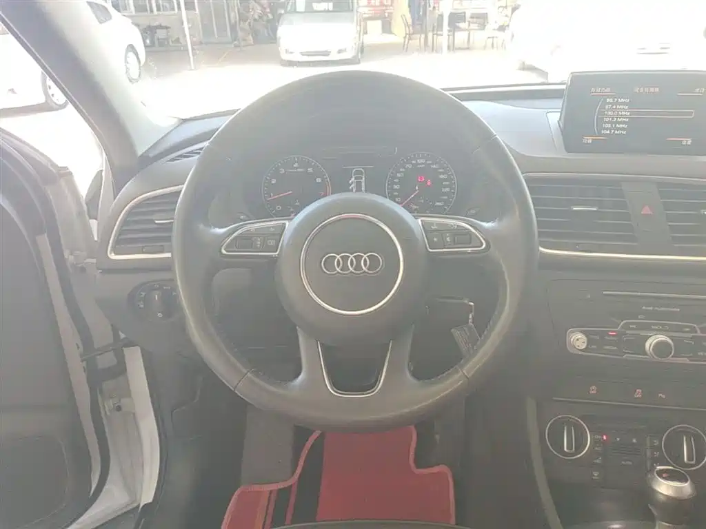 Audi Q3 2018 30th Anniversary Edition 30 TFSI Fashion фото 11