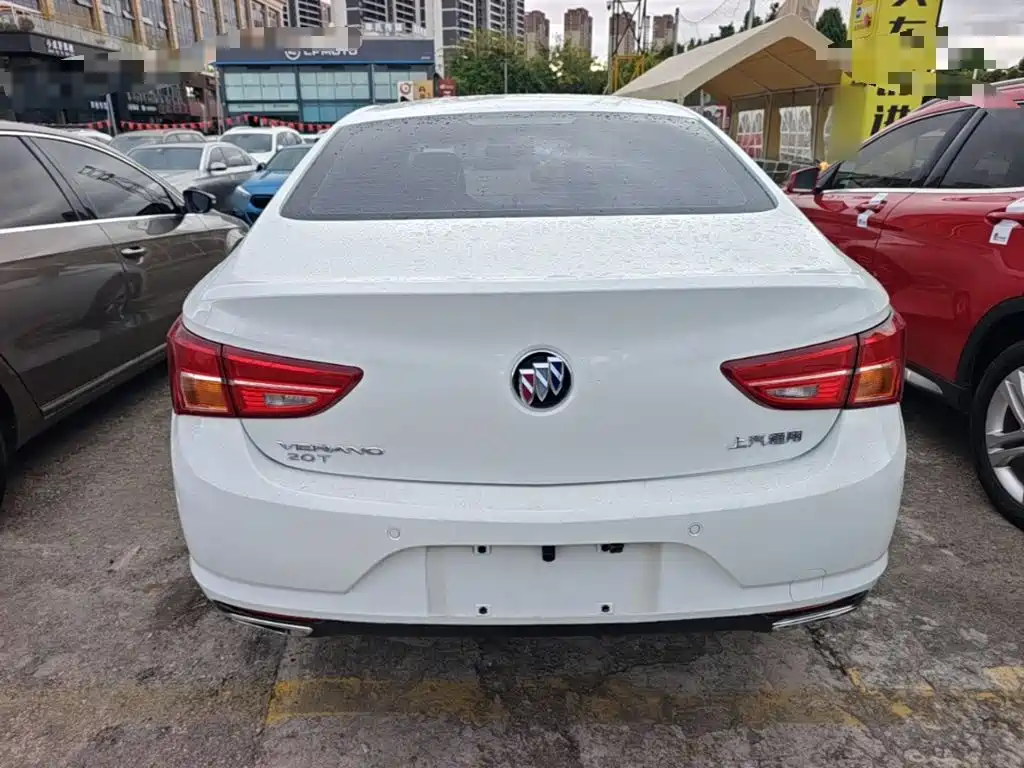 Photo 6 - Buick Verano
